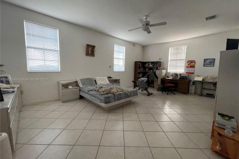 Casa en venta en Homestead, Florida, 5 dormitorios, 444.35 m2 № 641318 - foto 12