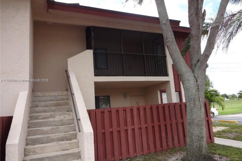 Propiedad comercial en venta en North Lauderdale, Florida № 1180759 - foto 24