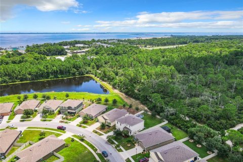 Villa ou maison à vendre à Titusville, Floride: 4 chambres, 238.39 m2 № 1344327 - photo 2