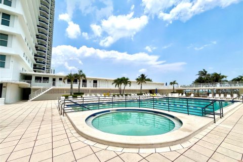 Copropriété à vendre à Miami Beach, Floride: 1 chambre, 73.39 m2 № 1222181 - photo 15