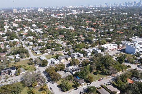 Terrain à vendre à Miami, Floride № 750351 - photo 6