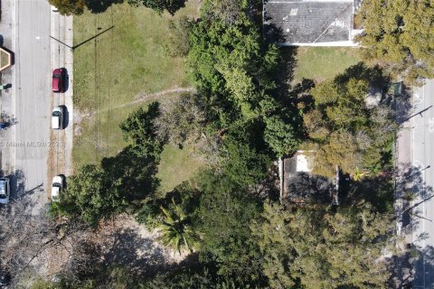 Купить земельный участок в Майами, Флорида № 750351 - фото 1