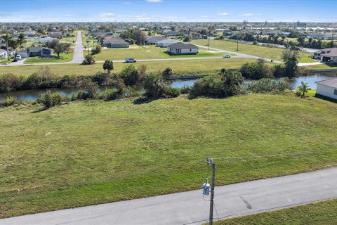 Terreno en venta en Cape Coral, Florida № 1419150 - foto 21