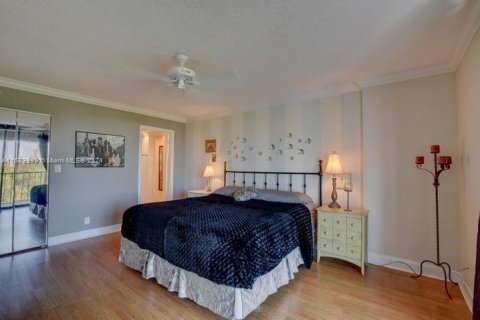 Copropriété à vendre à Deerfield Beach, Floride: 2 chambres, 111.48 m2 № 1410981 - photo 24