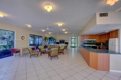 Copropriété à vendre à Deerfield Beach, Floride: 2 chambres, 111.48 m2 № 1410981 - photo 30