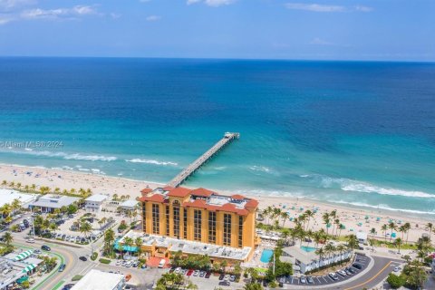 Condominio en venta en Deerfield Beach, Florida, 2 dormitorios, 111.48 m2 № 1410981 - foto 5