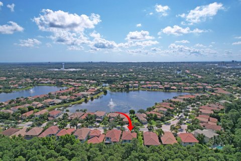 Casa en venta en Palm Beach Gardens, Florida, 4 dormitorios, 311.78 m2 № 1215965 - foto 1