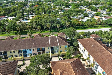 Touwnhouse à vendre à Palm Beach Gardens, Floride: 2 chambres, 194.72 m2 № 1216045 - photo 13