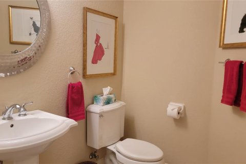 Condo in Sarasota, Florida, 2 bedrooms  № 218213 - photo 13