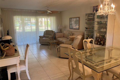 Copropriété à vendre à Tamarac, Floride: 2 chambres, 85.47 m2 № 1186452 - photo 9