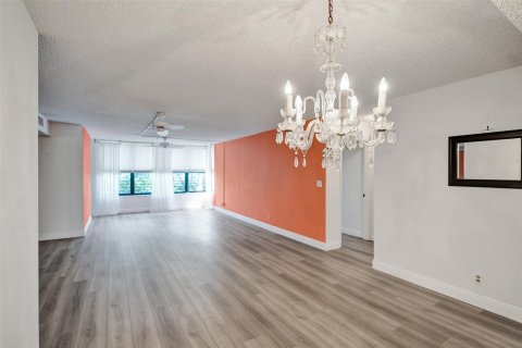 Copropriété à vendre à Coconut Creek, Floride: 2 chambres, 120.77 m2 № 1189827 - photo 14