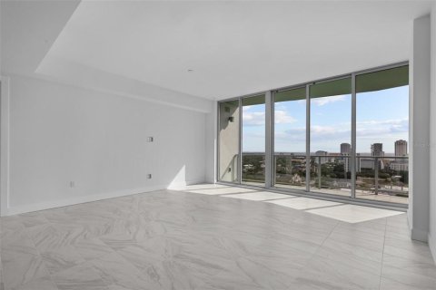 Condominio en venta en Saint Petersburg, Florida, 2 dormitorios, 162.86 m2 № 1382379 - foto 18