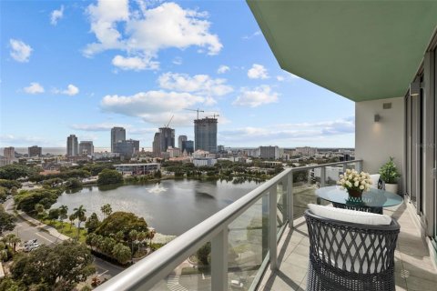 Condominio en venta en Saint Petersburg, Florida, 2 dormitorios, 162.86 m2 № 1382379 - foto 10