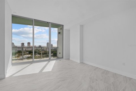 Condominio en venta en Saint Petersburg, Florida, 2 dormitorios, 162.86 m2 № 1382379 - foto 20