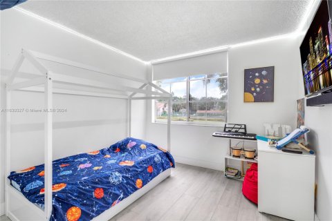 Copropriété à vendre à Miramar, Floride: 3 chambres, 100.33 m2 № 1290832 - photo 17