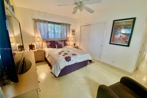 Casa en venta en Hollywood, Florida, 4 dormitorios, 246.84 m2 № 829885 - foto 28