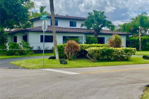 Villa ou maison à vendre à Hollywood, Floride: 4 chambres, 246.84 m2 № 829885 - photo 2