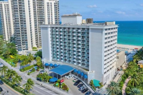 Copropriété à vendre à Sunny Isles Beach, Floride: 33.44 m2 № 1380109 - photo 2