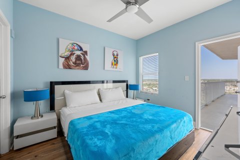 Condominio en venta en Panama City Beach, Florida, 4 dormitorios, 137.77 m2 № 558802 - foto 16