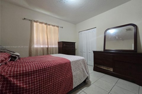 House in Miami Gardens, Florida 4 bedrooms, 226.77 sq.m. № 1270569 - photo 17