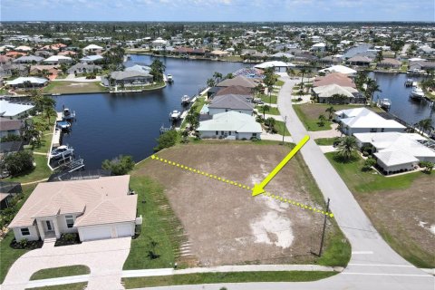 Terreno en venta en Punta Gorda, Florida № 644900 - foto 5