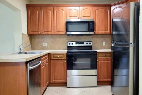 Condo in Coral Springs, Florida, 2 bedrooms  № 1160296 - photo 12