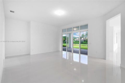 Villa ou maison à vendre à Davie, Floride: 6 chambres, 549.8 m2 № 1348366 - photo 12