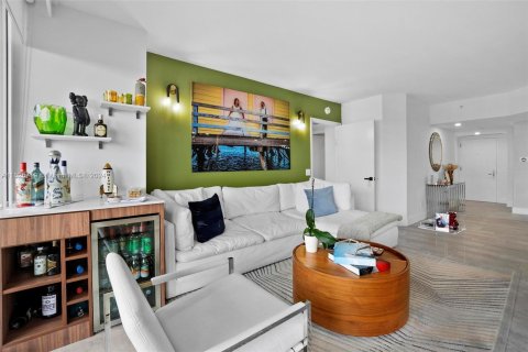 Condo in Aventura, Florida, 2 bedrooms  № 1272165 - photo 5