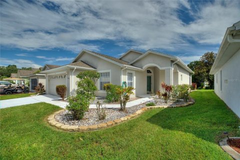 Villa ou maison à vendre à Davenport, Floride: 2 chambres, 139.82 m2 № 1336145 - photo 1