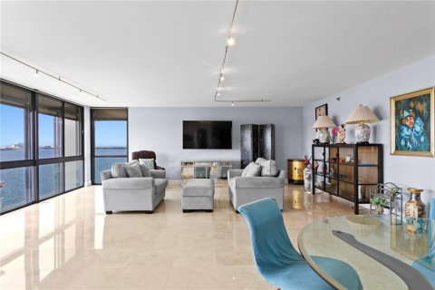 Condominio en venta en Tampa, Florida, 2 dormitorios, 158.12 m2 № 1336172 - foto 13