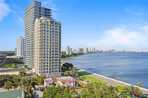 Condominio en venta en Tampa, Florida, 2 dormitorios, 158.12 m2 № 1336172 - foto 28