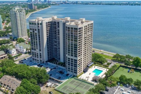 Condominio en venta en Tampa, Florida, 2 dormitorios, 158.12 m2 № 1336172 - foto 1