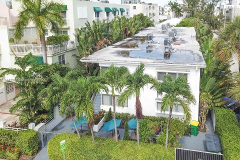 Condo in Miami Beach, Florida, 1 bedroom  № 686289 - photo 8