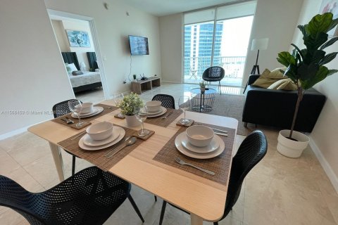 Condominio en venta en Miami, Florida, 1 dormitorio, 77.67 m2 № 1117463 - foto 13