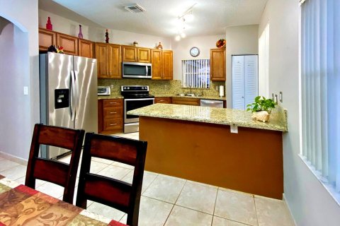 Villa ou maison à vendre à Pembroke Pines, Floride: 3 chambres, 190.26 m2 № 996041 - photo 26