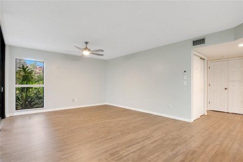 Condominio en venta en Orlando, Florida, 3 dormitorios, 135.64 m2 № 1284717 - foto 9