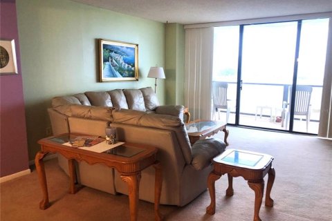 Condo in Clearwater, Florida, 2 bedrooms  № 238583 - photo 3