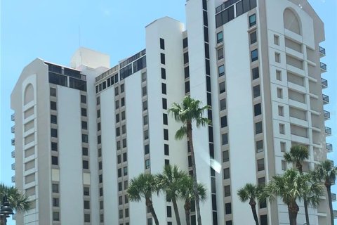 Copropriété à louer à Clearwater, Floride: 2 chambres, 117.43 m2 № 238583 - photo 1