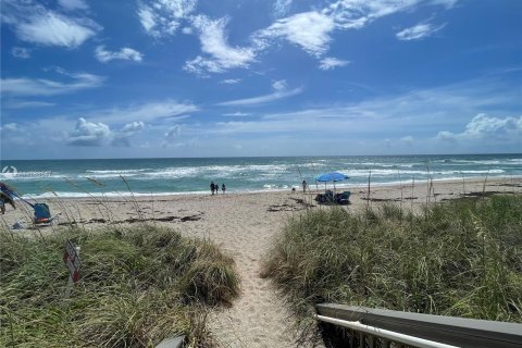 Copropriété à louer à Jensen Beach, Floride: 2 chambres, 107.21 m2 № 25928 - photo 20