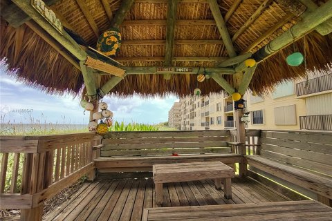 Condominio en alquiler en Jensen Beach, Florida, 2 dormitorios, 107.21 m2 № 25928 - foto 22