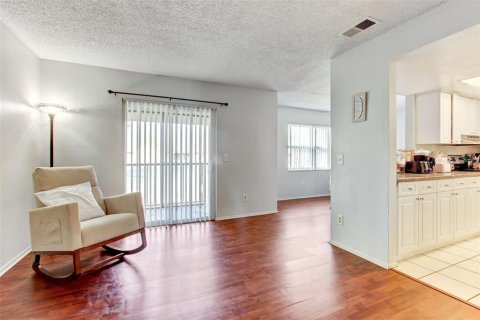 Condominio en venta en Orlando, Florida, 2 dormitorios, 84.08 m2 № 1212401 - foto 5