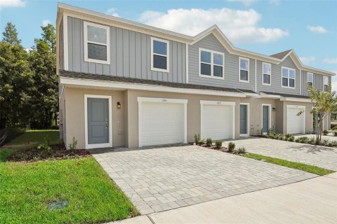 Townhouse in Davenport, Florida 3 bedrooms, 134.8 sq.m. № 1349823 - photo 1