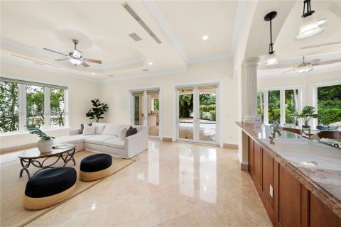 House in Miami, Florida 6 bedrooms, 575.81 sq.m. № 1381750 - photo 19