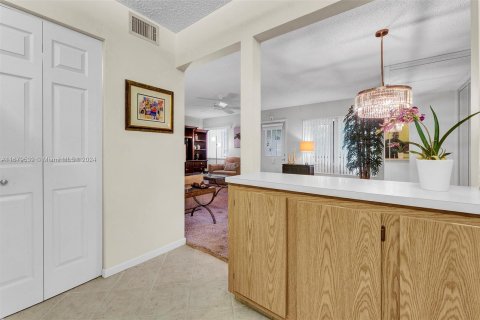 Copropriété à vendre à Greenacres, Floride: 2 chambres, 85.66 m2 № 1412253 - photo 14