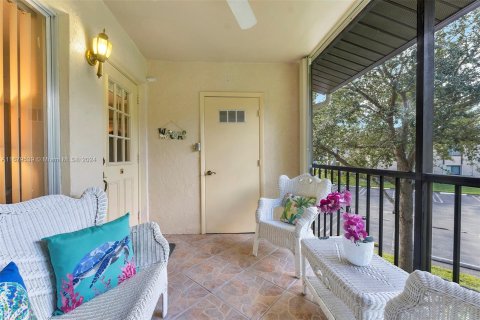 Copropriété à vendre à Greenacres, Floride: 2 chambres, 85.66 m2 № 1412253 - photo 7