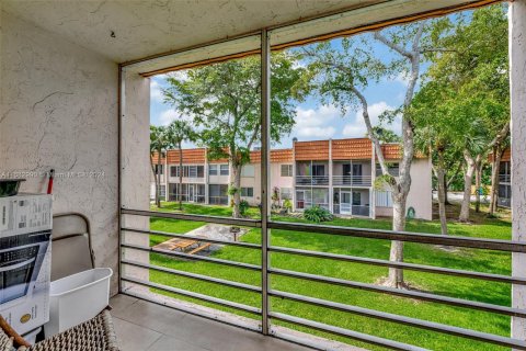 Condo in Davie, Florida, 2 bedrooms  № 1418600 - photo 30