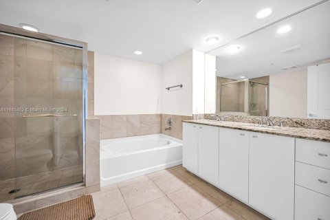 Condo in Fort Lauderdale, Florida, 1 bedroom  № 1418247 - photo 19