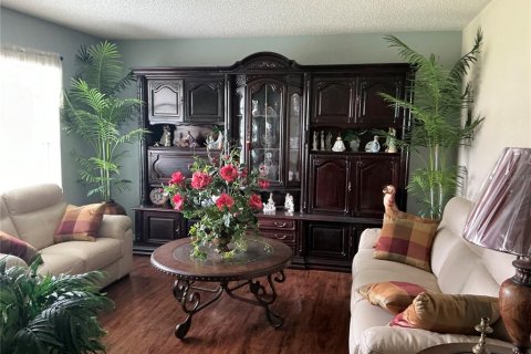 Casa en venta en Ocala, Florida, 3 dormitorios, 167.69 m2 № 1353399 - foto 4