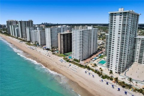 Condominio en venta en Fort Lauderdale, Florida, 2 dormitorios, 141.21 m2 № 1146201 - foto 15