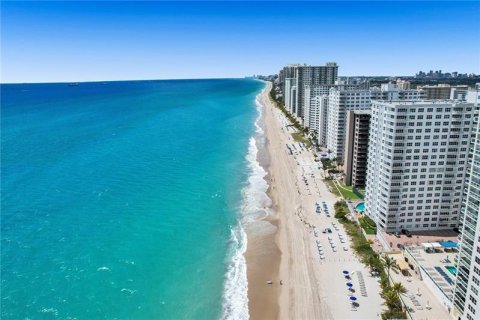 Condominio en venta en Fort Lauderdale, Florida, 2 dormitorios, 141.21 m2 № 1146201 - foto 13